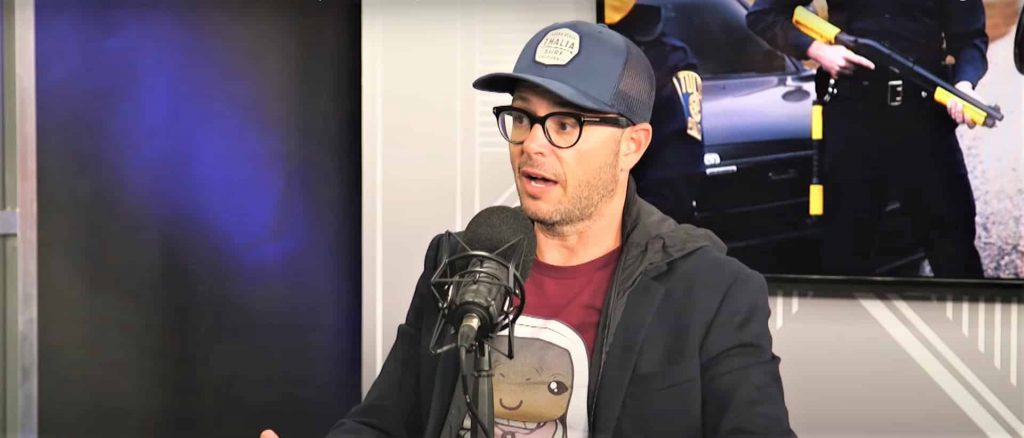 WATCHMEN SEASON 2 DAMON LINDELOF OUT